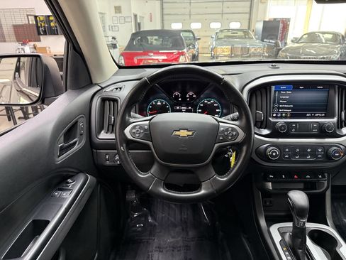 Used 2022 Chevrolet Colorado LT w/ Fleet Safety Package image 21