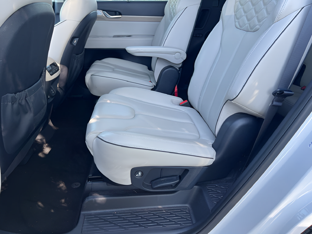 Used 2021 Hyundai Palisade Limited AWD/4WD image 16