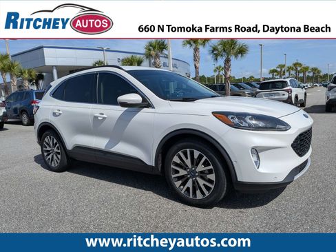 Used 2020 Ford Escape Titanium FWD image 1