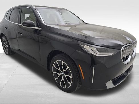 Used 2026 BMW X3 xDrive30i w/ Convenience Package AWD/4WD image 2