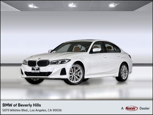 Used 2023 BMW 330i Sedan w/ Parking Assistance Package RWD image 1