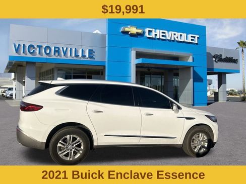 Used 2021 Buick Enclave Essence image 2