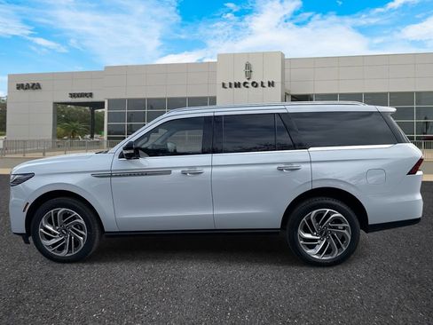 New 2025 Lincoln Navigator Reserve image 6