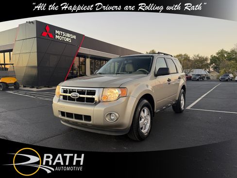 Used 2011 Ford Escape XLT w/ 202A Rapid Spec Order Code image 4