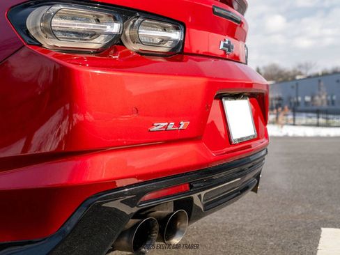 Used 2019 Chevrolet Camaro ZL1 image 66