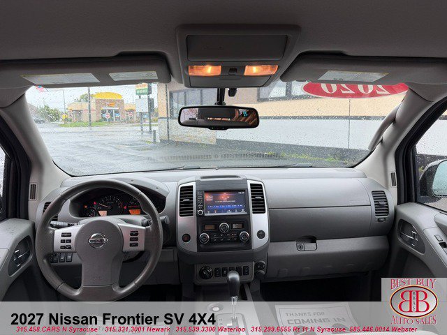 Used 2020 Nissan Frontier SV w/ Midnight Edition Floor Mats AWD/4WD image 13