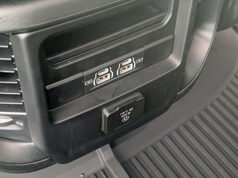 Used 2022 RAM 1500 Laramie AWD/4WD image 26