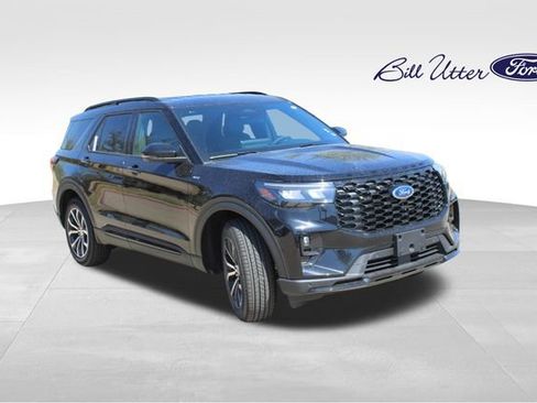 New 2026 Ford Explorer ST-Line RWD image 2