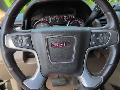 Used 2015 GMC Yukon XL SLT w/ Open Road Package RWD image 26