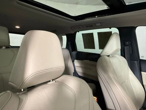 Used 2023 INFINITI QX60 Sensory w/ Cargo Package image 33