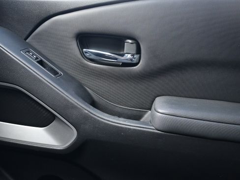 Used 2023 Nissan Frontier SV w/ Technology Package image 31