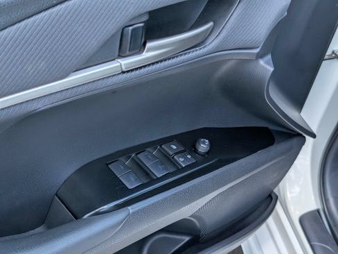 Used 2025 Toyota Camry SE FWD image 13