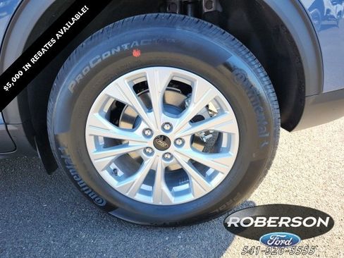 Used 2025 Ford Escape Active w/ Cold Weather Package image 6