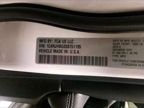 New 2025 Jeep Grand Cherokee Limited w/ Luxury Tech Group II image 57