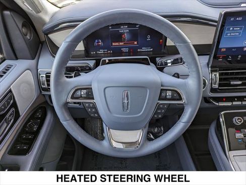 Used 2023 Lincoln Navigator Black Label image 13