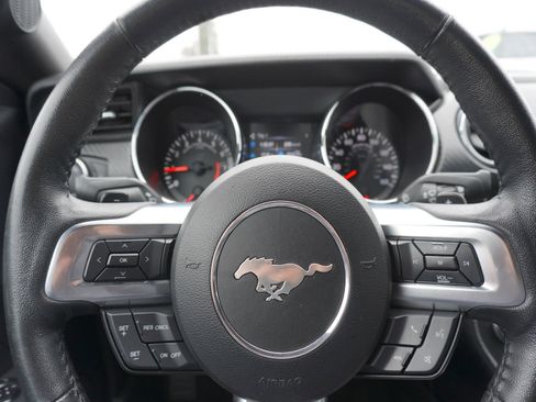 Used 2017 Ford Mustang Coupe image 14