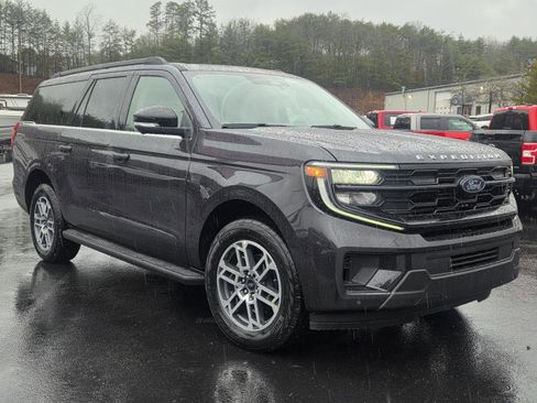 New 2026 Ford Expedition Max Active image 2