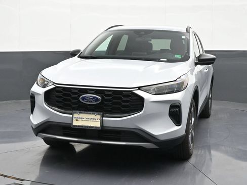 Used 2025 Ford Escape ST-Line AWD/4WD image 8