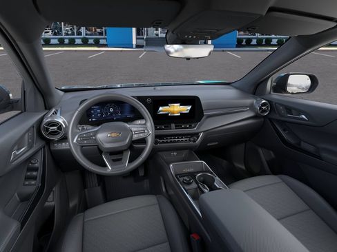New 2027 Chevrolet Equinox LT w/ Convenience Package II FWD image 15