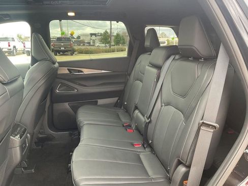Used 2025 INFINITI QX60 Luxe w/ Black Edition image 19