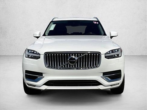 Used 2021 Volvo XC90 T6 Inscription w/ Lounge Package AWD/4WD image 3