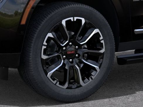 New 2026 GMC Yukon Denali w/ Denali Reserve Package AWD/4WD image 9