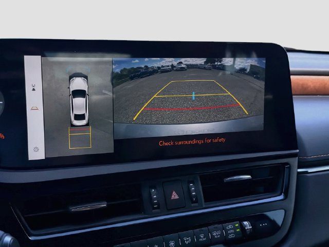 Used 2024 Lexus ES 350 Ultra Luxury w/ Accessory Package (Z2) FWD image 33