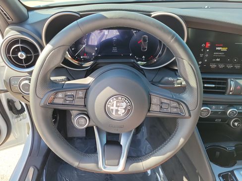 Used 2024 Alfa Romeo Giulia Ti w/ Active Assist Plus Package RWD image 15