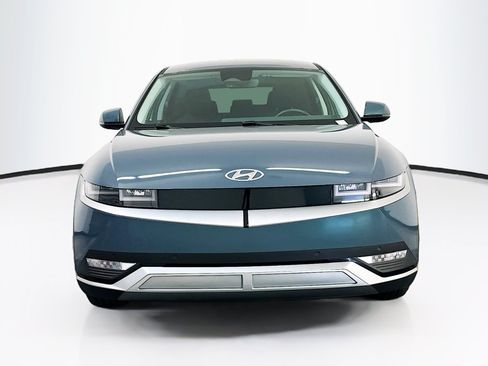 Used 2024 Hyundai Ioniq 5 SEL AWD/4WD image 2