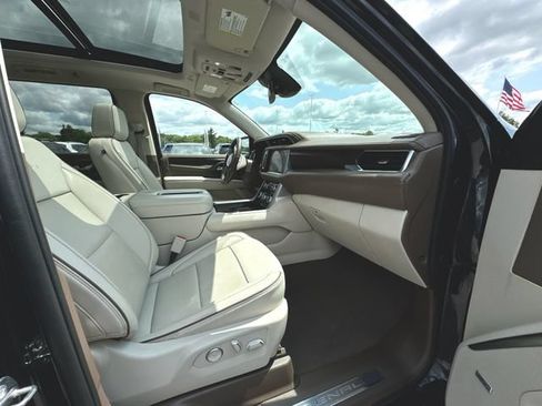 Used 2024 GMC Yukon Denali w/ Max Trailering Package AWD/4WD image 30
