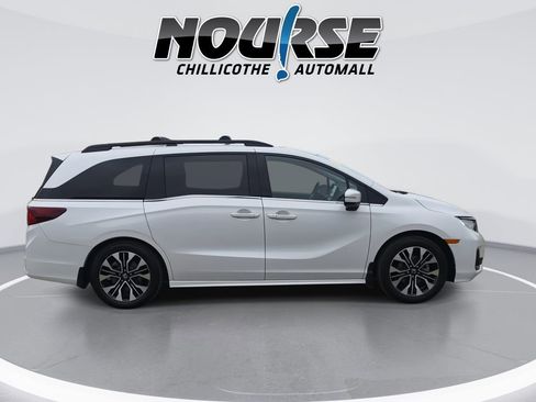 Used 2025 Honda Odyssey Elite image 9