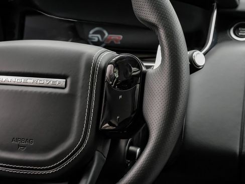 Used 2022 Land Rover Range Rover Sport SVR image 15