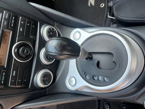 Used 2011 Nissan 370Z Coupe w/ Sport Pkg RWD image 24