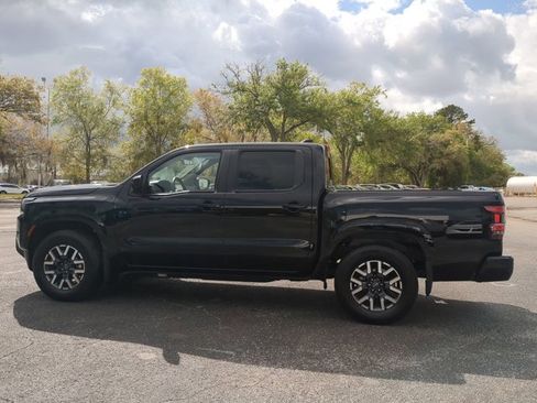Certified 2024 Nissan Frontier SL w/ Technology Package RWD image 7