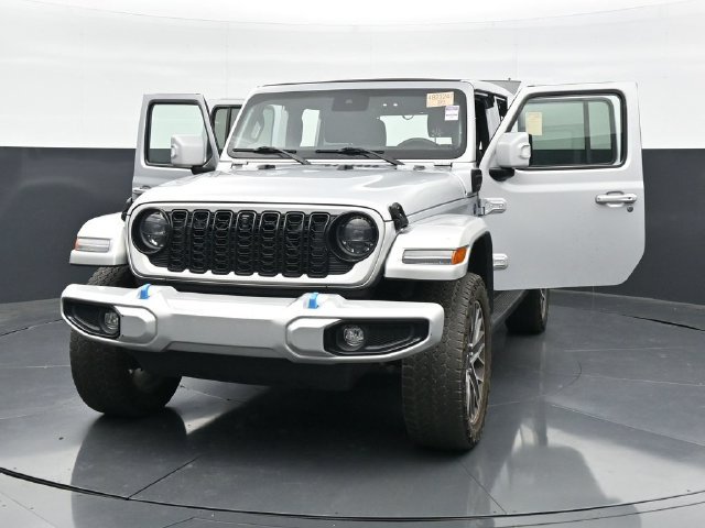 Used 2024 Jeep Wrangler High Altitude AWD/4WD image 50