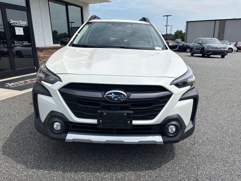 Used 2024 Subaru Outback Limited AWD/4WD image 12