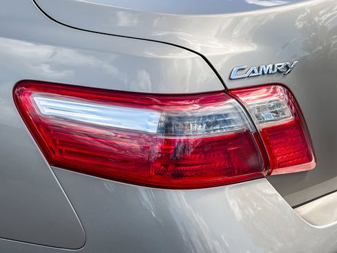 Used 2007 Toyota Camry LE image 8