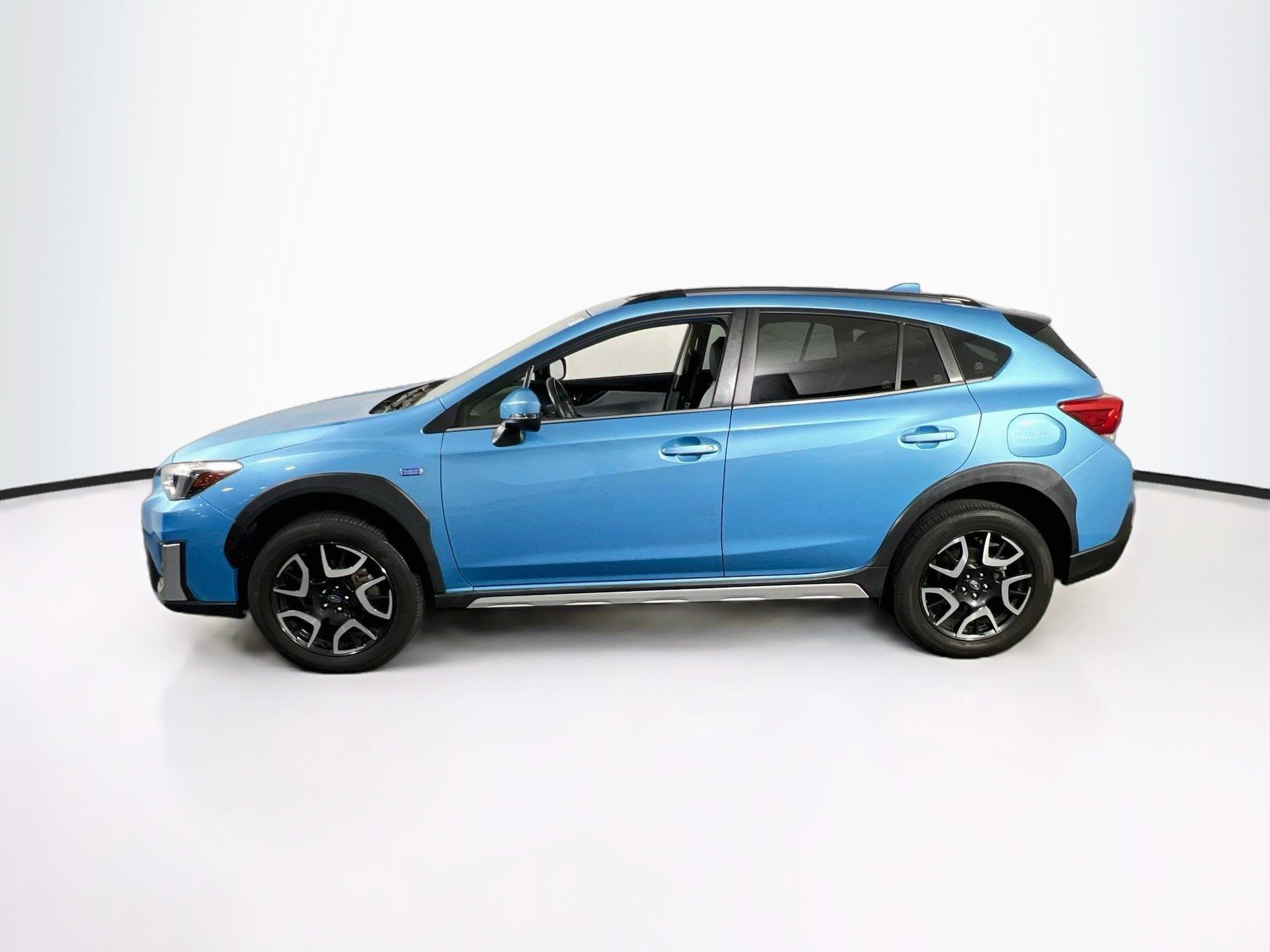 Used 2020 Subaru Crosstrek Hybrid w/ Moonroof Package w/Navigation AWD/4WD image 8