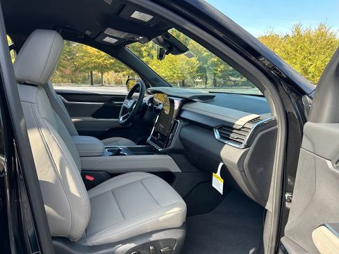 New 2026 GMC Acadia Elevation w/ Elevation Premium Package image 36