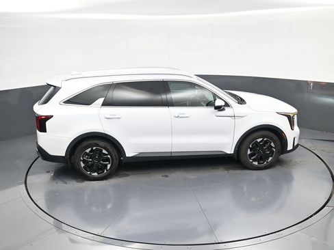 Used 2024 Kia Sorento S FWD image 34