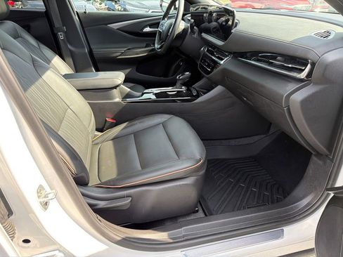 Used 2025 Buick Envista Avenir FWD image 13