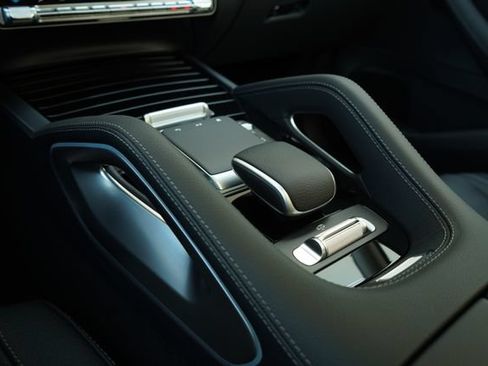 New 2026 Mercedes-Benz GLS 450 4MATIC image 23