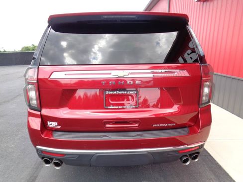 Used 2021 Chevrolet Tahoe Premier w/ Premium Package AWD/4WD image 6