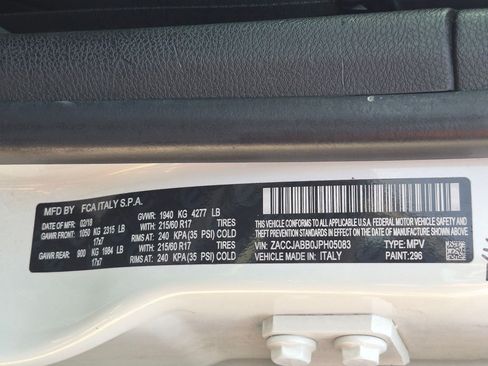 Used 2018 Jeep Renegade Latitude FWD image 33