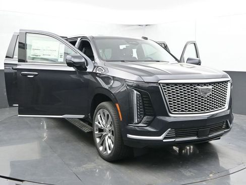 New 2026 Cadillac Escalade ESV Luxury w/ LPO, Radiant Package AWD/4WD image 48