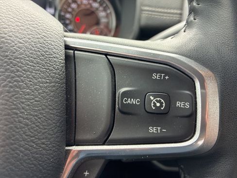 Used 2023 RAM 2500 Laramie AWD/4WD image 10