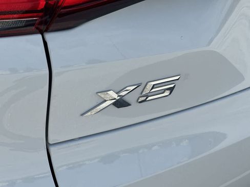 Used 2019 BMW X5 xDrive40i w/ Premium Package 2 AWD/4WD image 12
