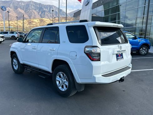 Used 2023 Toyota 4Runner SR5 Premium w/ Moonroof Package image 11