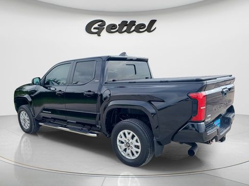 Certified 2024 Toyota Tacoma SR5 AWD/4WD image 7