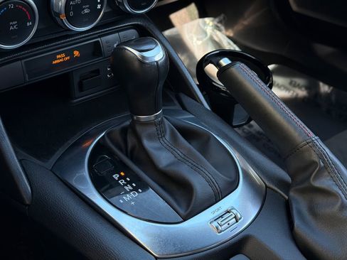 Used 2017 FIAT 124 Spider Abarth RWD image 25